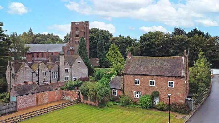 4 Bedroom Detached House For Sale In St Peters Close, Sutton Coldfield, B72