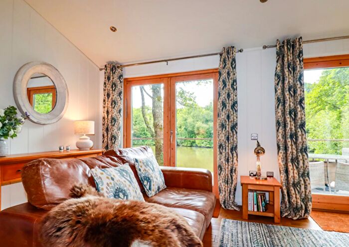 2 Bedroom Lodge For Sale In Water's Edge, Stonerush Lakes, Lanreath, Looe, Cornwall, PL13