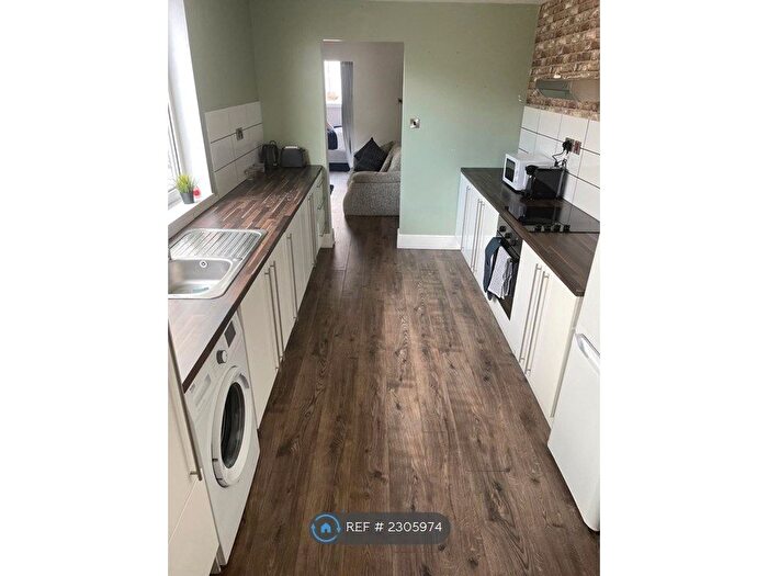 3 Bedroom Terraced House To Rent In Brereton Avenue, Cleethorpes, DN35