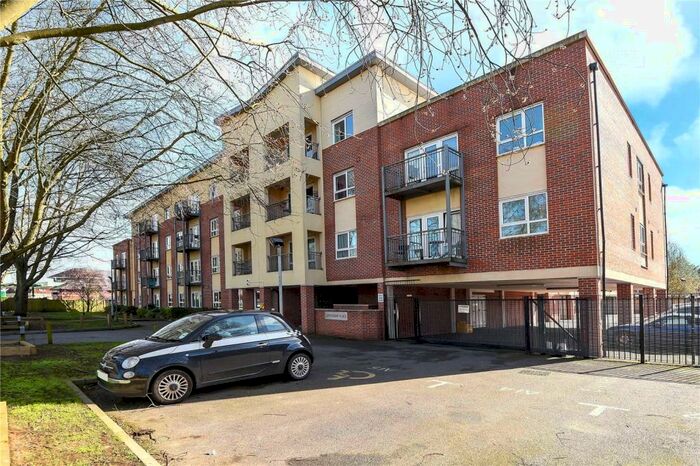2 Bedroom Apartment To Rent In Caversham Place, Richfield Avenue, Reading, Berkshire, RG1