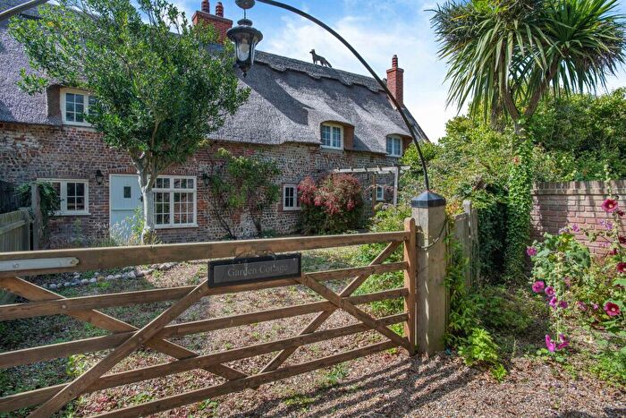 4 Bedroom Character Property For Sale In Walcott Road, Bacton, Norwich, NR12