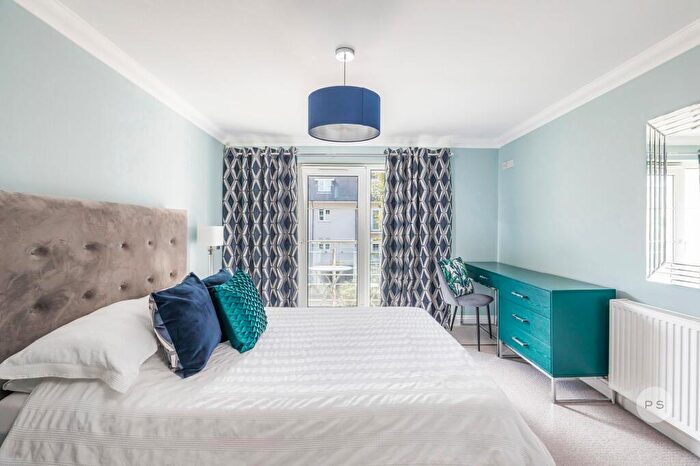 2 Bedroom Apartment To Rent In Flat Hays On The Chine, - Studland Road, Alum Chine, Westbourne, BH4
