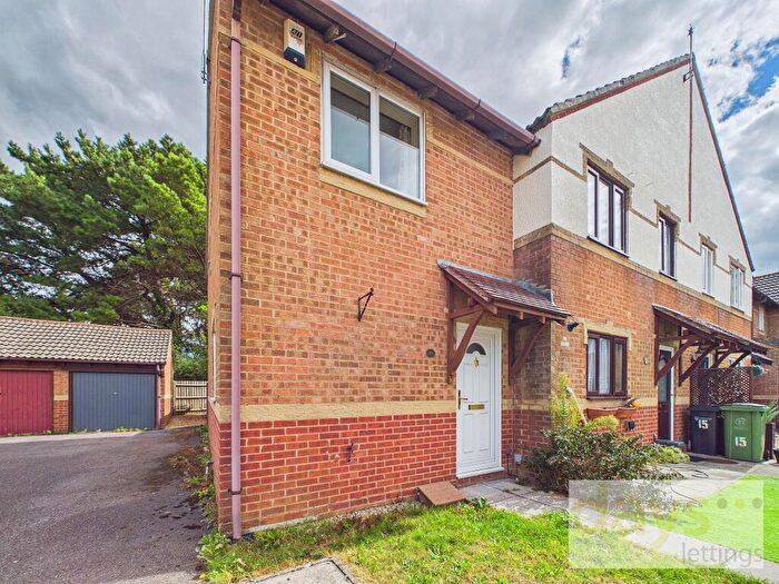 2 Bedroom End Of Terrace House To Rent In Blakesley Lane, Portsmouth, City Of Portsmouth, PO3