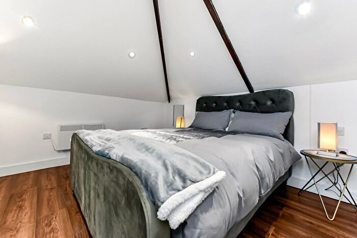 Studio To Rent In Broomfield Road, Chelmsford, CM1