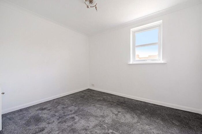 1 Bedroom Flat For Sale In Andover Road, Ludgershall, Andover, SP11