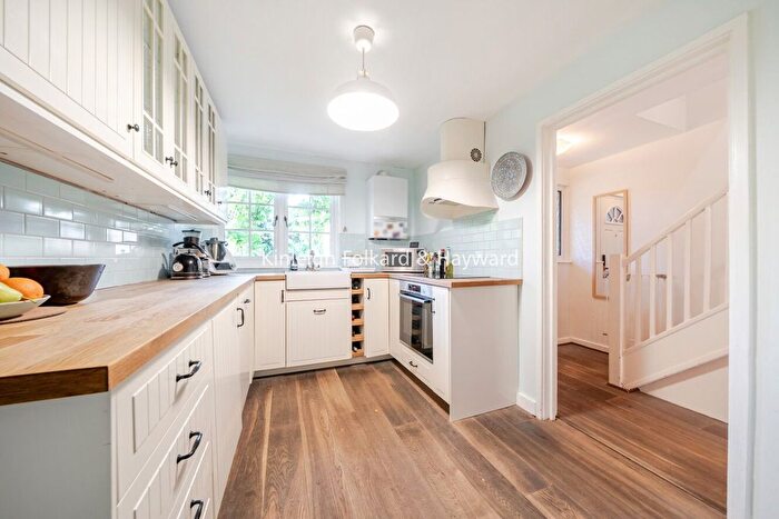 3 Bedroom Terraced House To Rent In Pennington Close, London, SE27
