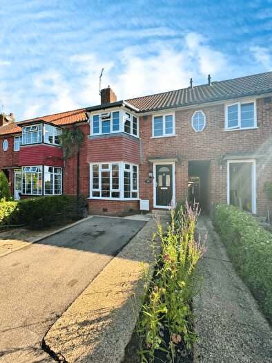 3 Bedroom Terraced House To Rent In Newfields, Welwyn Garden City, AL8