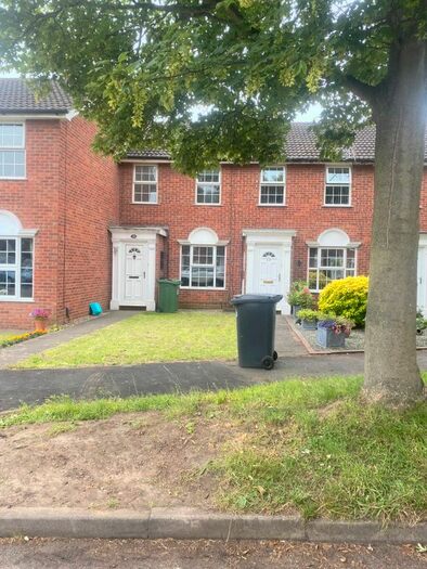 2 Bedroom Town House To Rent In Chatsworth Drive, Leicester, LE7