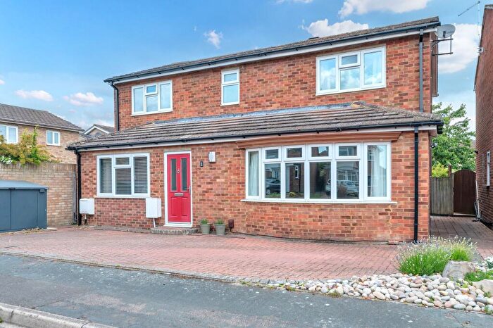 5 Bedroom Detached House For Sale In Cedar Close, Melbourn, SG8