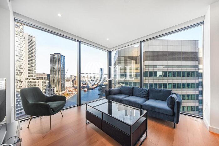 2 Bedroom Apartment To Rent In Marsh Wall London, E14