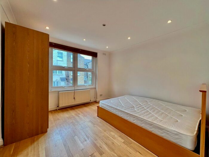 Studio To Rent In Kingscourt Road, Streatham, SW16