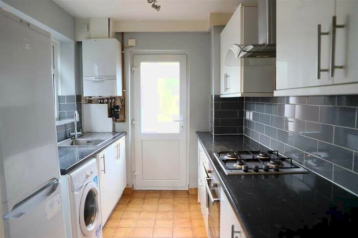 3 Bedroom Semi-Detached House To Rent In Wentworth Cresent, UB3