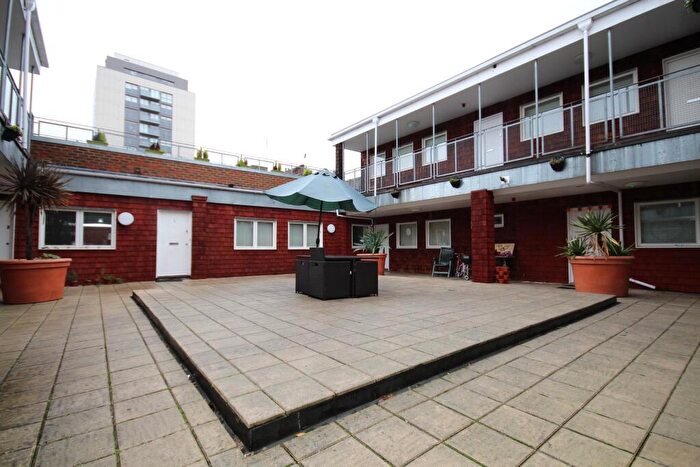 1 Bedroom Apartment To Rent In St Ives Road, Maidenhead, Berkshire, SL6