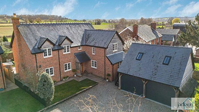 4 Bedroom Detached House For Sale In Detached Home With Double Garage, Rose Meadow, Marden, HR1