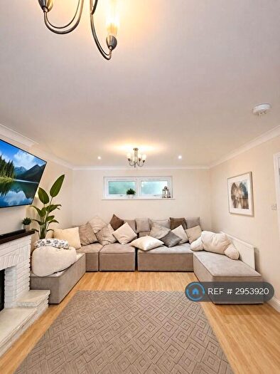 3 Bedroom Detached House To Rent In Beggars Roost Lane, Sutton, SM1