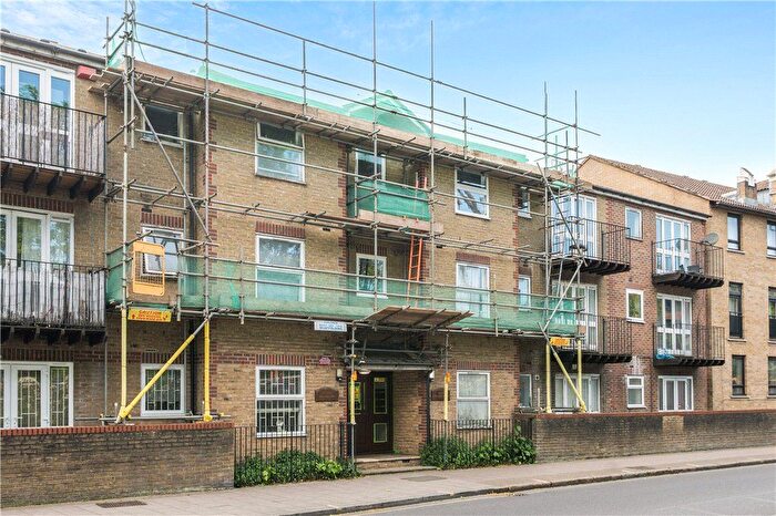 2 Bedroom Flat For Sale In Grange Road, London, SE1