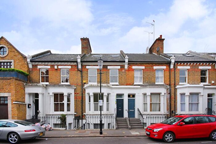 4 Bedroom Maisonette To Rent In Tadema Road, Chelsea, London, SW10