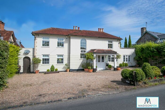 5 Bedroom Detached House To Rent In Manor Road, Lambourne End, Romford, Essex, RM4