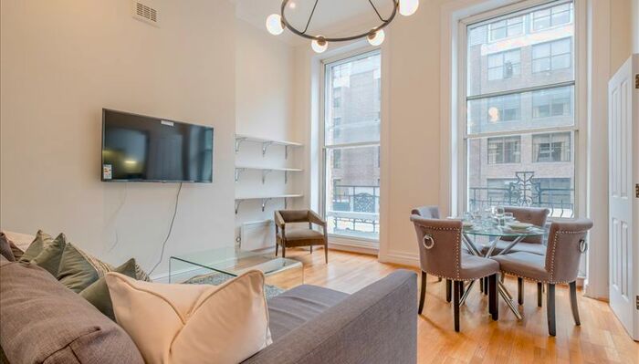 2 Bedroom Flat To Rent In Nottingham Place, London, W1U