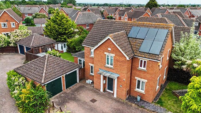 4 Bedroom Semi-Detached House For Sale In Argent Way, Sittingbourne, ME10