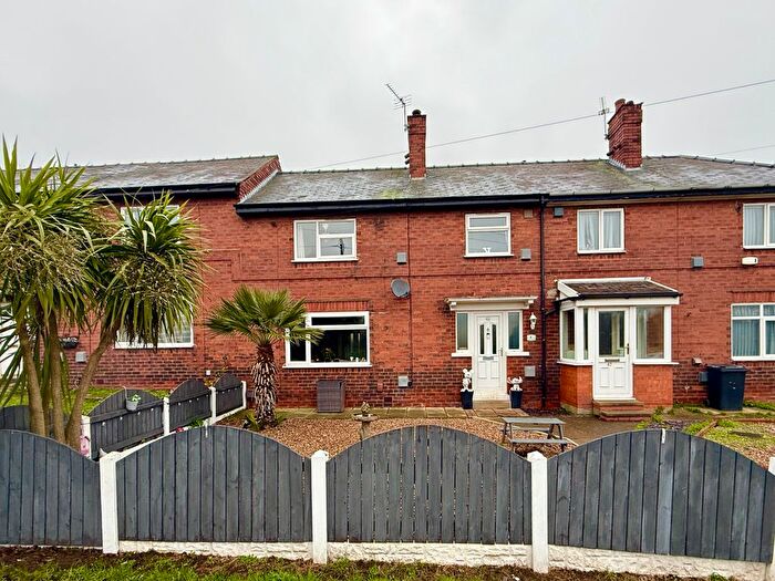 3 Bedroom Terraced House For Sale In Longthorpe Lane, Lofthouse, Wakefield, West Yorkshire, WF3
