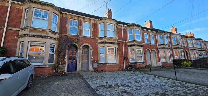 3 Bedroom Terraced House For Sale In Brickley Lane, Devizes, SN10