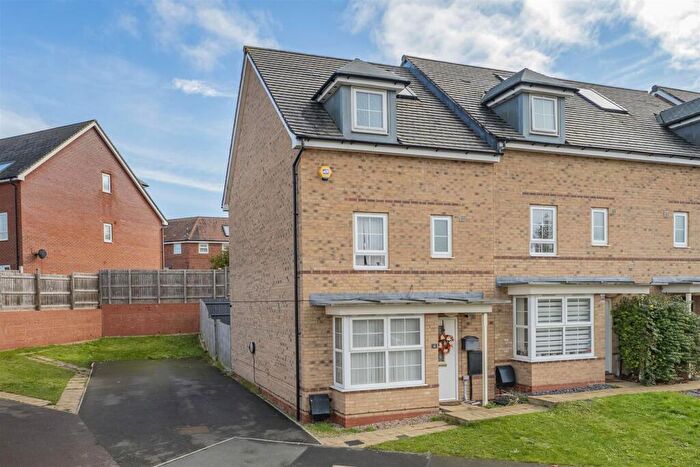 4 Bedroom End Of Terrace House For Sale In Rockingham Way, Burton Latimer, NN15