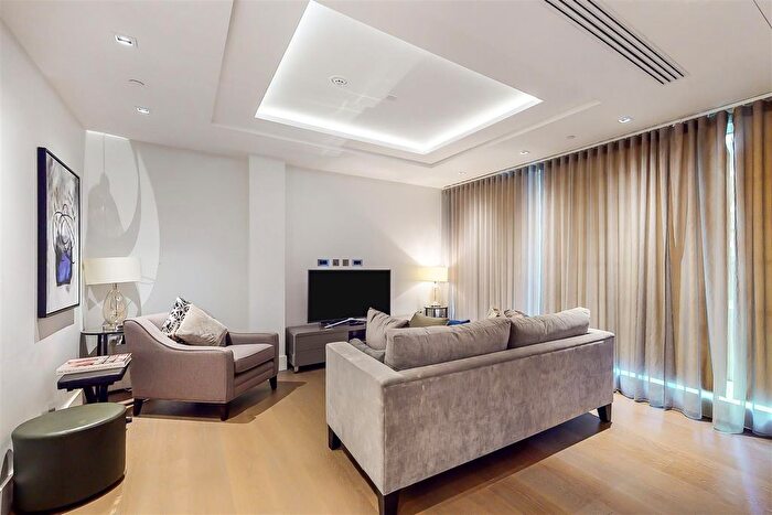 2 Bedroom Flat To Rent In Radnor Terrace, Kensington, W14