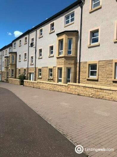 2 Bedroom Flat To Rent In Braehead House, Victoria Road, Kirkcaldy, KY1