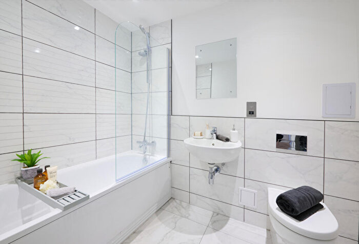 2 Bedroom Apartment To Rent In Aspire, Herschel Street, Slough, SL1