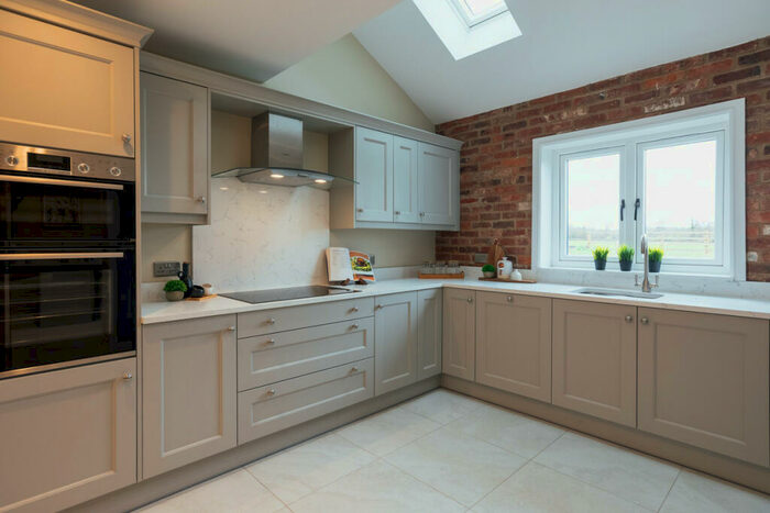 4 Bedroom Barn Conversion For Sale In Measham Road, Leicestershire, DE12