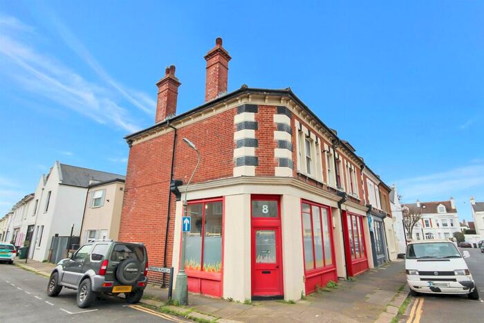 1 Bedroom Flat To Rent In Westbourne Place, Hove, East Sussex, BN3