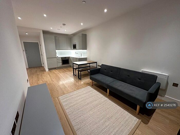 1 Bedroom Flat To Rent In West Timber Yard, Birmingham, B5