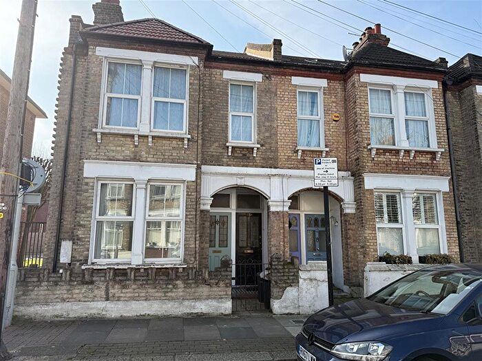 2 Bedroom Maisonette To Rent In Renmuir Street, London, SW17