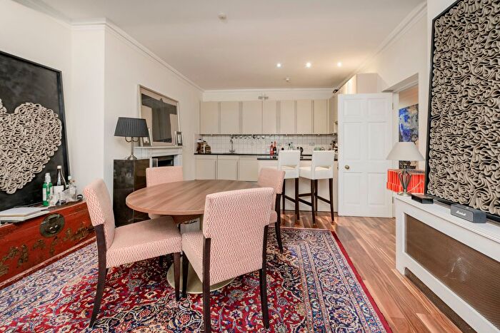 2 Bedroom Flat To Rent In Gloucester Place, London, W1U