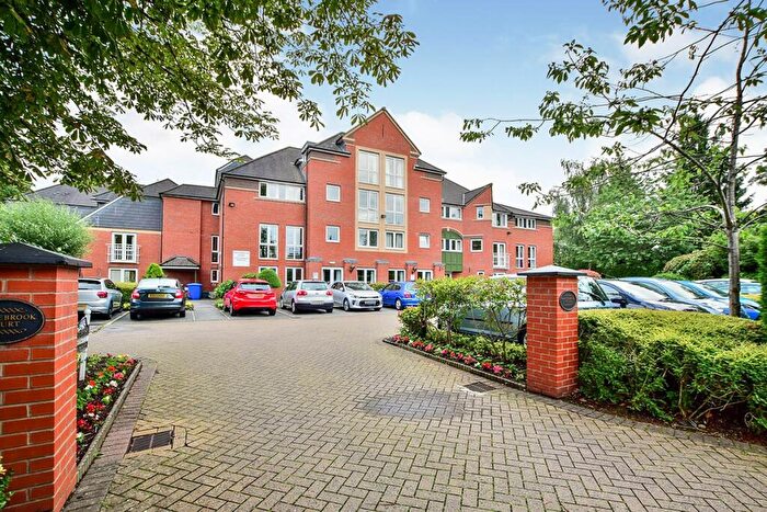 1 Bedroom Apartment For Sale In Whitehall Road, Sale, Greater Manchester, M33
