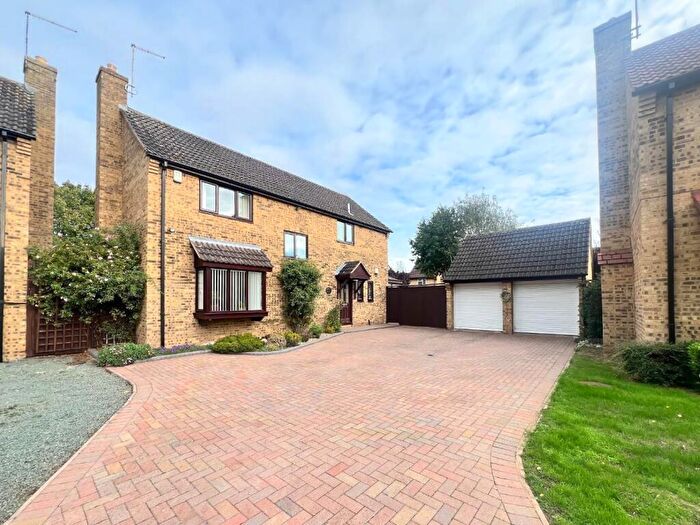 4 Bedroom Detached House For Sale In Dry Leys, Peterborough, PE2