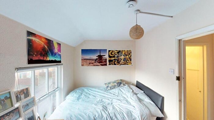 4 Bedroom House To Rent In Park Road, Nottingham, NG7