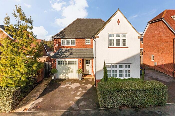 4 Bedroom Detached House For Sale In Asquith Park, Sutton Courtenay, OX14