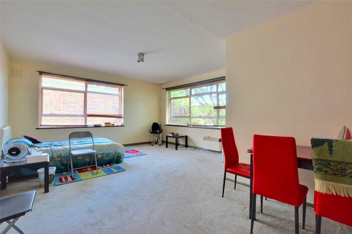 Studio To Rent In Liskeard Gardens, London, SE3