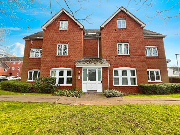 2 Bedroom Flat To Rent In Hickory Close, Coventry, CV2