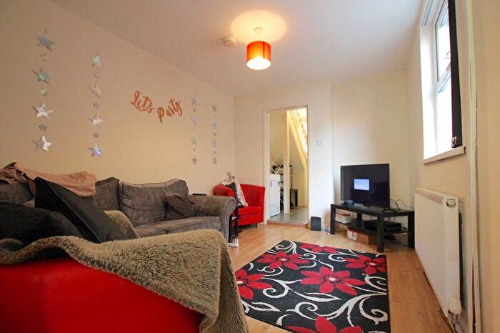 4 Bedroom Terraced House To Rent In Moy Road, Cardiff, CF24