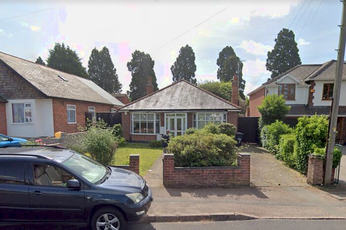 2 Bedroom Bungalow To Rent In Tennis Court Drive, Leicester, LE5