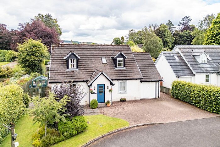 4 Bedroom Detached House For Sale In The Paddock, Comrie, Crieff, PH6