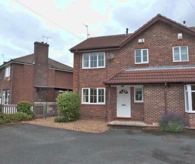 1 Bedroom Town House To Rent In Greenfields Road, Harrogate, HG2