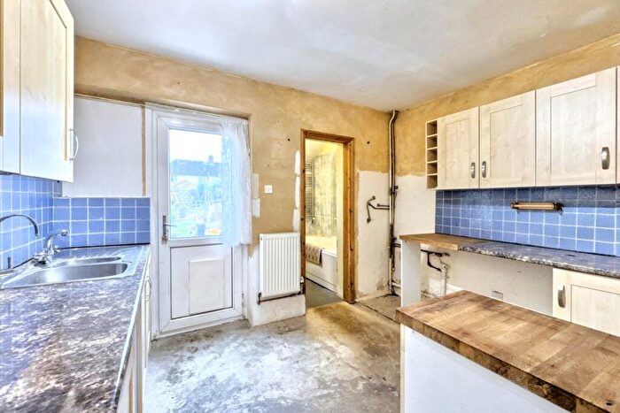 2 Bedroom Semi-Detached House For Sale In Scott Road, Ipswich, Suffolk, IP3