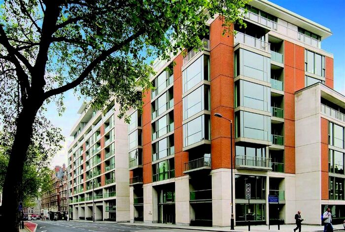 3 Bedroom Flat To Rent In Knightsbridge, London, SW7