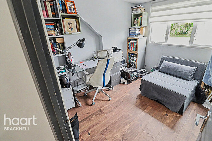 3 Bedroom End Of Terrace House For Sale In Crossfell, Bracknell, RG12