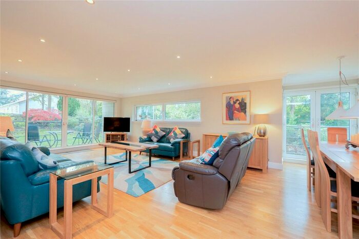 3 Bedroom Flat To Rent In South Oswald Road, Edinburgh, EH9