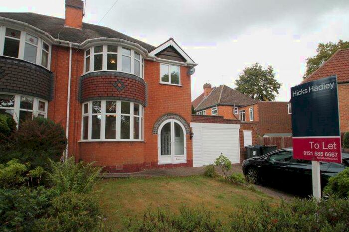 3 Bedroom Semi-Detached House To Rent In Grayswood Park Road, Quinton, Birmingham, B32